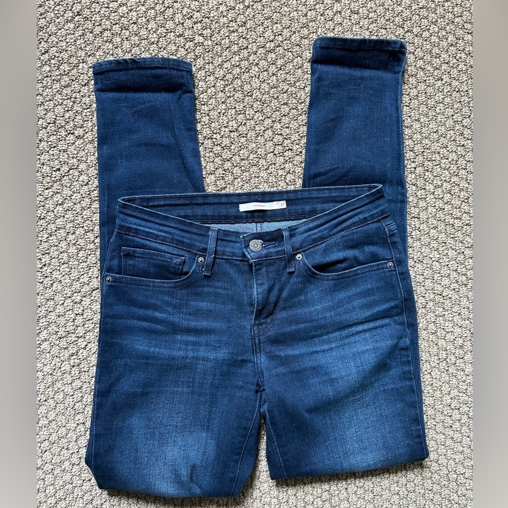 A12- Levi Red Tab 711 Skinny Jeans Dark Wash sz 27